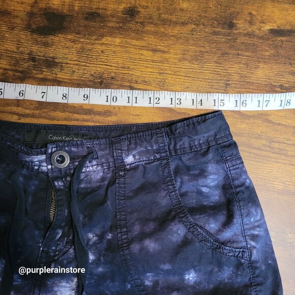 Vtg Calvin Klein Tie Dye Shorts Size 8 Mid Rise Tab Legs Blue Purple Y2K - Picture 8 of 14